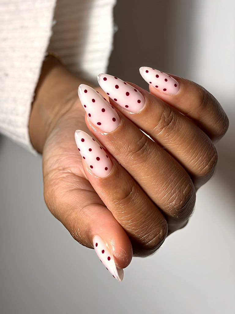 Capsules gel avec dégradé baby-color et détail chromé